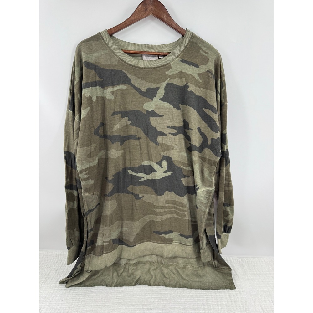 Dantelle Camouflage High Low Top 1X Green Long Sleeve Side Slit Terry Cloth